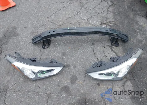 2015 Hyundai Santa Fe Sport 2.4L из США, поврежденный, VIN 5XYZUDLB5FG264186